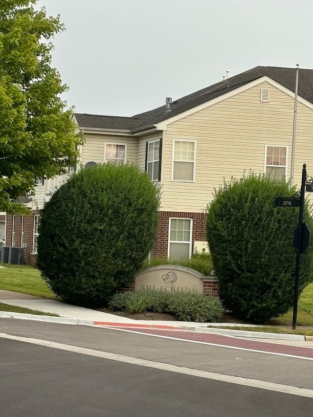 view of front of property with central AC