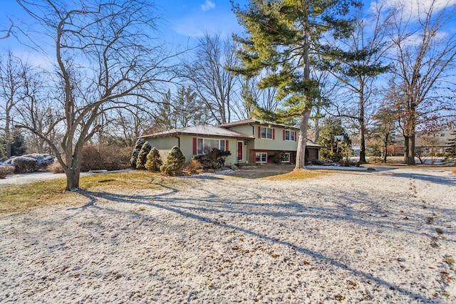 view of front of property