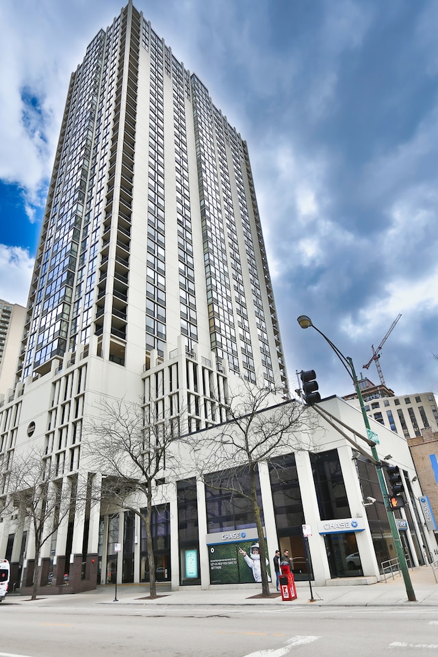 1122 N Clark St Unit 3110, Chicago IL, 60610, 1 bedrooms, 1 bath condo for sale