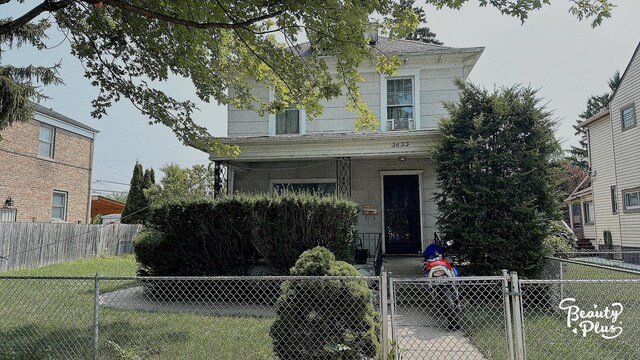 view of front of home