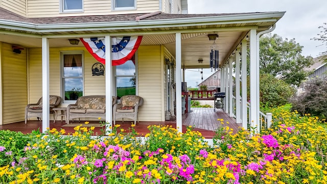 entrance to property with a porch