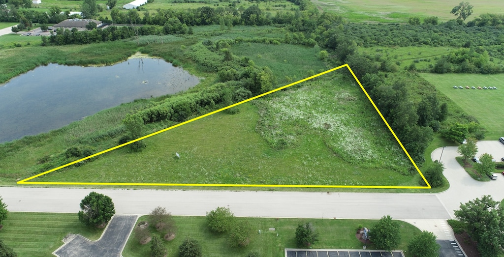 7 Galaxy Way, Woodstock, IL 60098 - photo 2