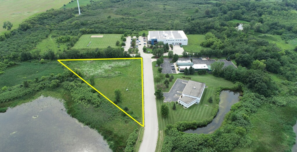 7 Galaxy Way, Woodstock, IL 60098 - photo 3
