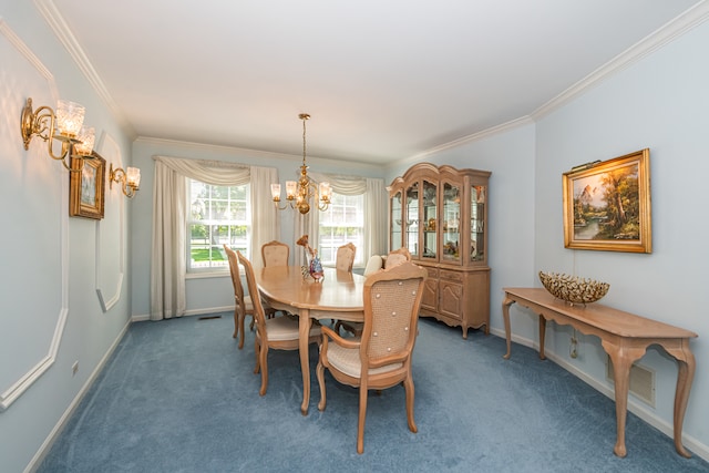 dining space featuring carpet, an inviting chandelier, and ornamental molding