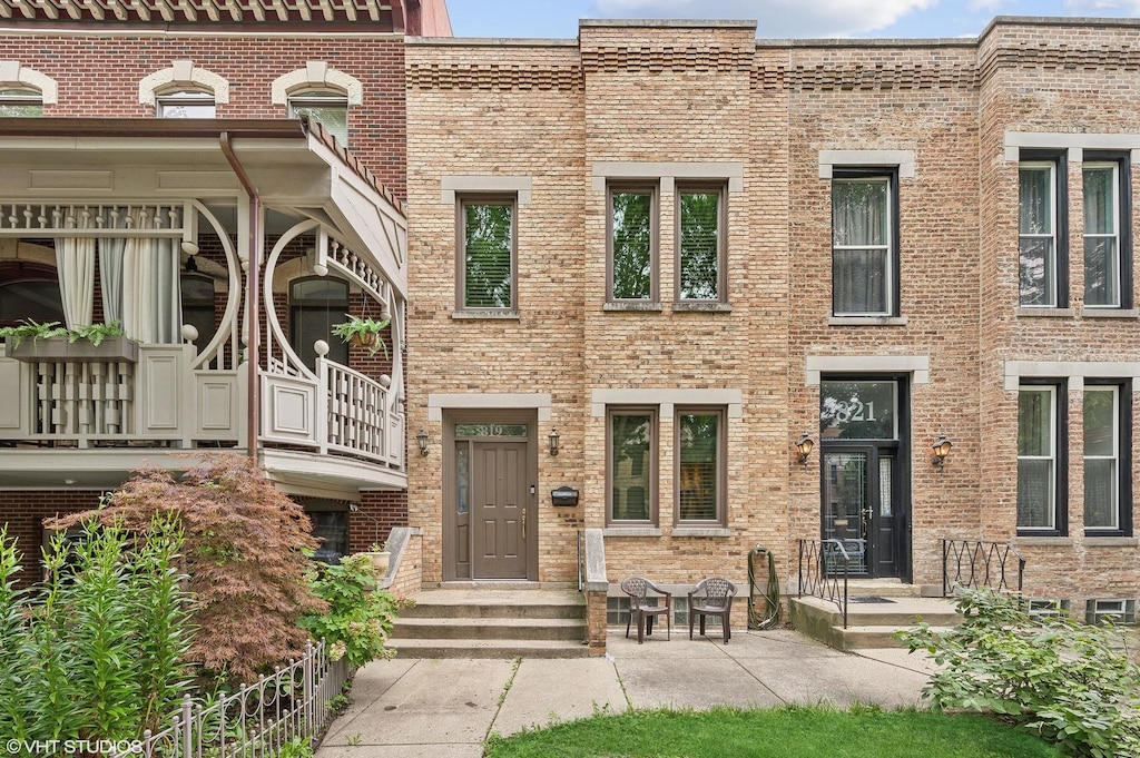 view of townhome / multi-family property