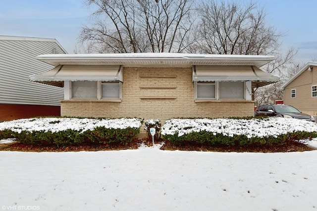 view of front of property