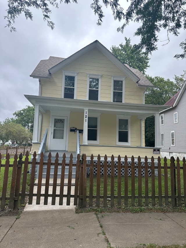 view of front facade featuring a porch