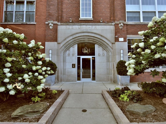 view of property entrance