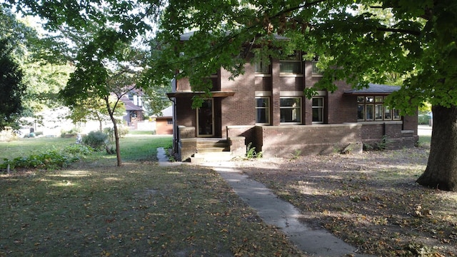 328 E Mulberry St, Watseka, IL 60970 - view of front of house with brick siding