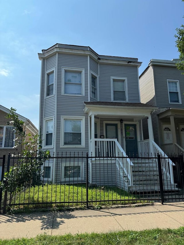 view of front of house featuring a porch