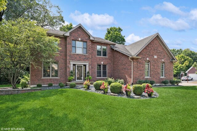 view of front of house featuring a front yard