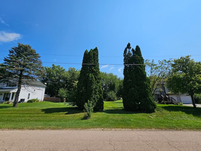 Listing photo 3 for 608 Rustic Rook Dr, Lake Holiday IL 60552