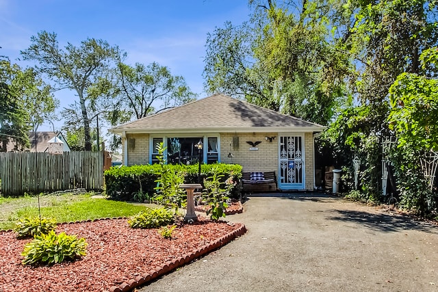 view of front of property