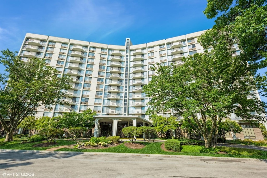 view of building exterior