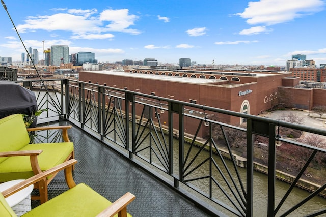 758 N Larrabee St Unit 811, Chicago, IL 60654 - balcony with a city view