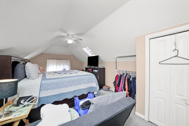 bedroom with ceiling fan, lofted ceiling, and light colored carpet