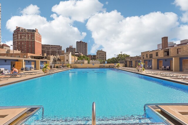 view of swimming pool