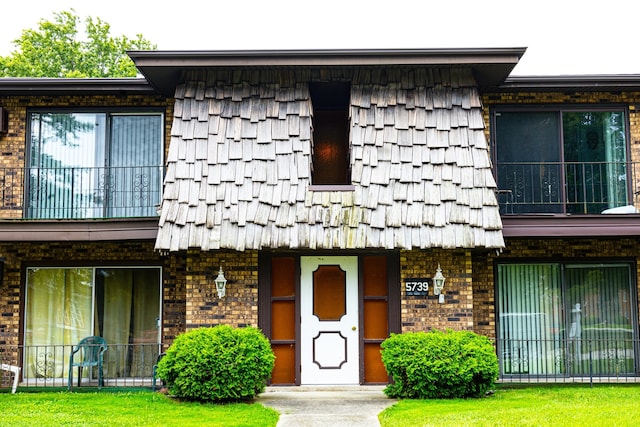 view of front of house