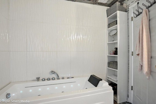 28629 W Ravine Dr, Barrington, IL 60010 - full bathroom with a garden tub
