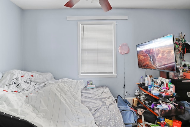bedroom with a ceiling fan