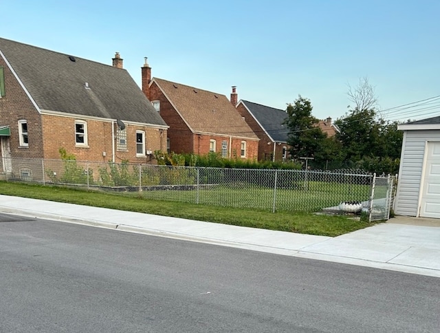 exterior space featuring a front yard