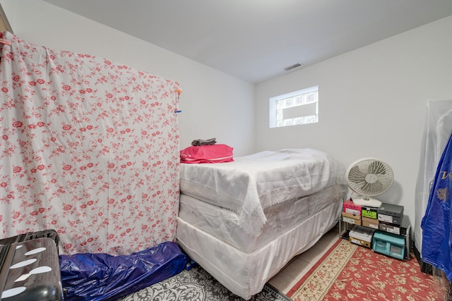 4629 S Laflin St, Chicago, IL 60609 - tiled bedroom with visible vents