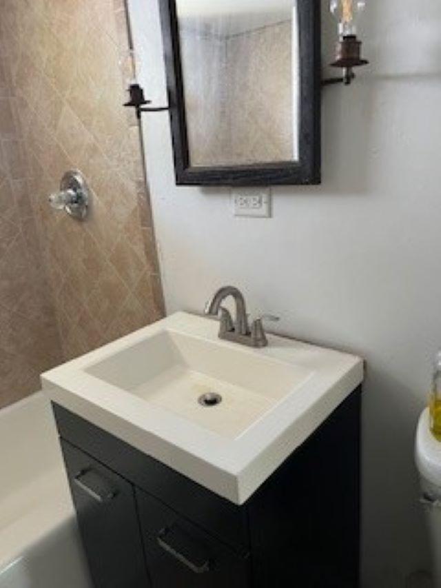 6801 N Wolcott Ave, Chicago, IL 60626 - photo 16
