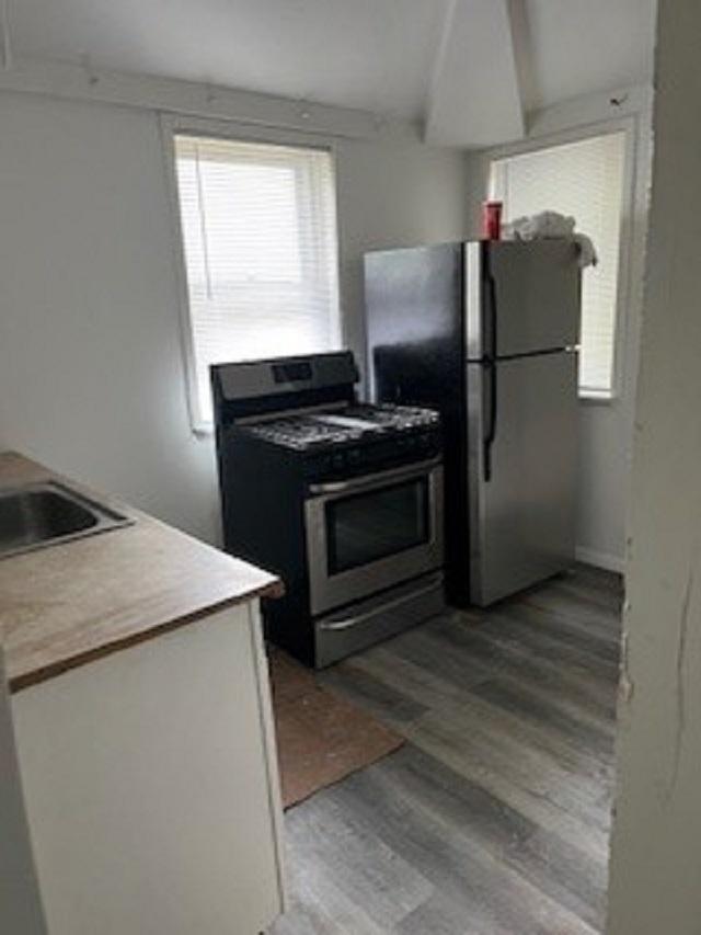6801 N Wolcott Ave, Chicago, IL 60626 - photo 8