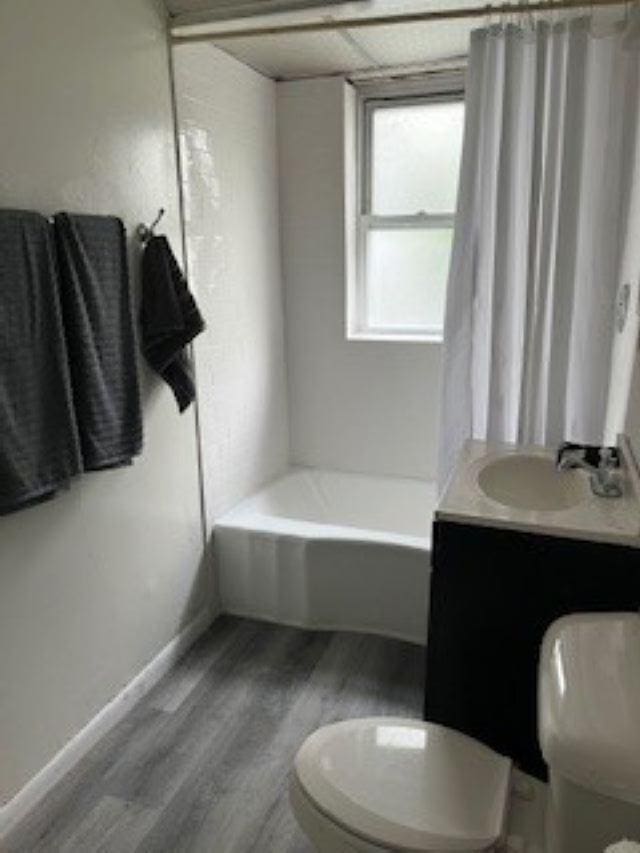 6801 N Wolcott Ave, Chicago, IL 60626 - photo 9