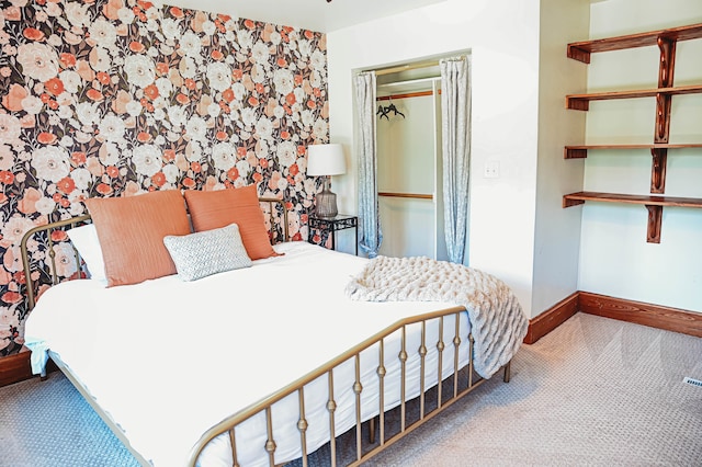 bedroom featuring carpet flooring