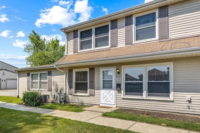 1781 Queensbury Cir, Hoffman Estates, IL 60169 - view of front of home