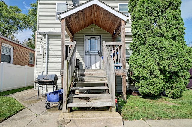 view of entrance to property