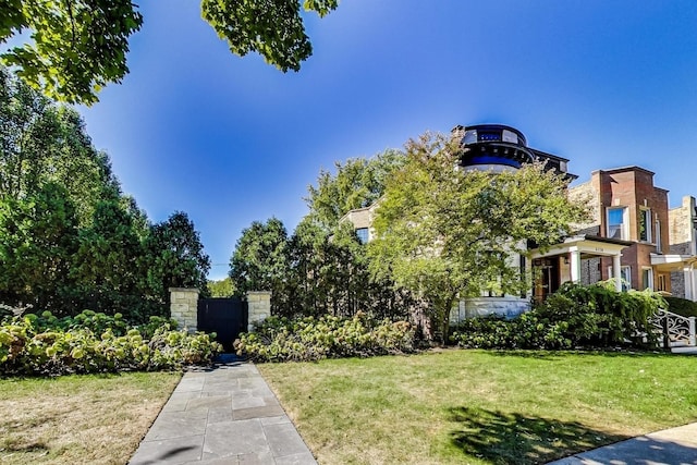 4108 N Paulina St, Chicago, IL 60613 - view of side of home with a yard