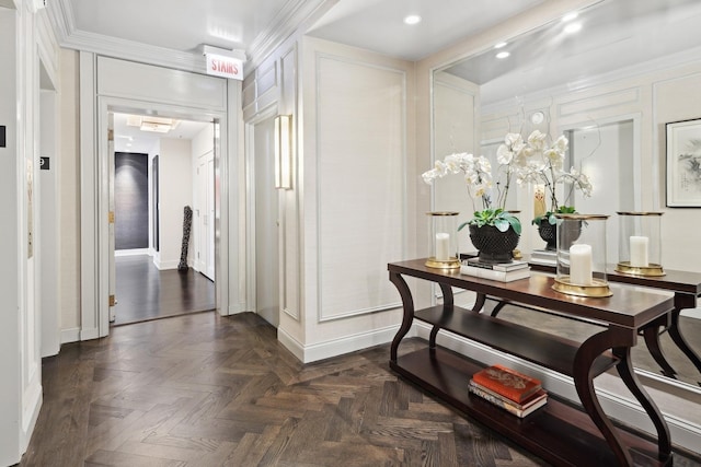 1040 N Lake Shore Dr Unit 9A, Chicago, IL 60611 - hallway featuring baseboards, crown molding, and recessed lighting