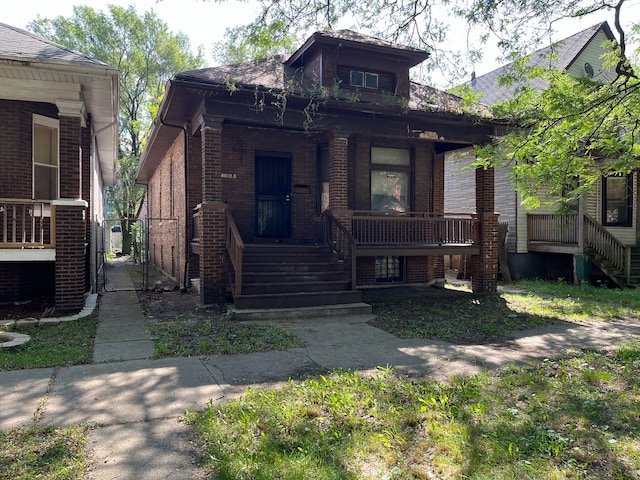 view of front of property with a porch