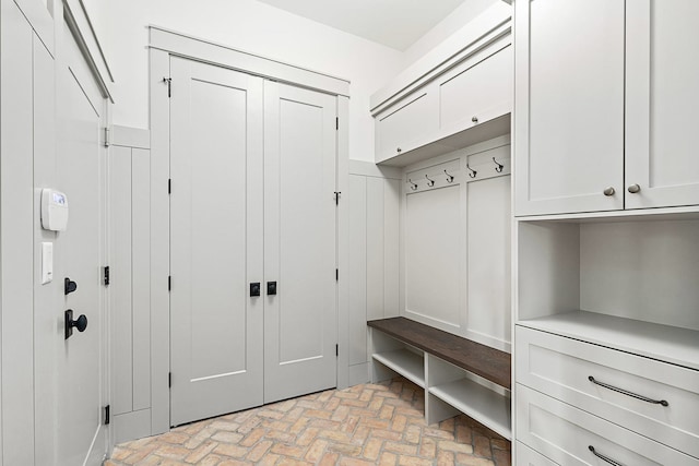 185 E Oneida Ave, Elmhurst, IL 60126 - mudroom with brick flooring