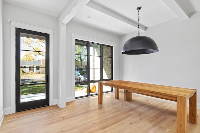 185 E Oneida Ave, Elmhurst, IL 60126 - entryway with beam ceiling, light wood finished floors, and baseboards