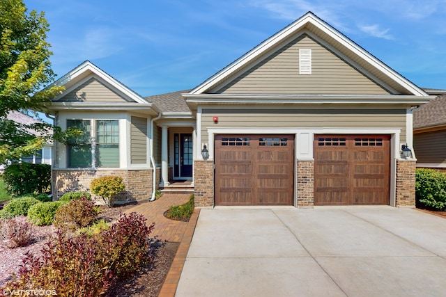 craftsman house featuring a garage