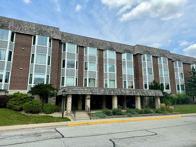 view of building exterior