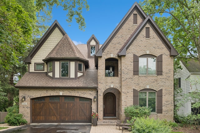 view of front facade with a garage