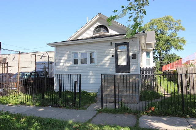 view of front of property