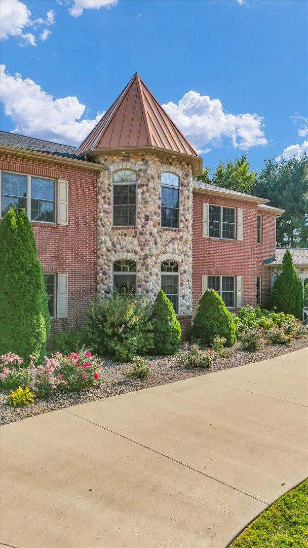 4703 W Kirby Ave, Champaign, IL 61822
