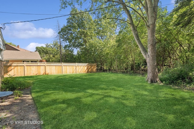 1142 Whitfield Rd, Northbrook, IL 60062 - view of yard
