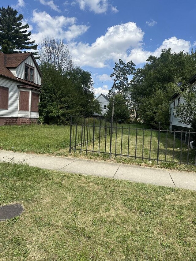 34 W 112th St, Chicago, IL 60628
