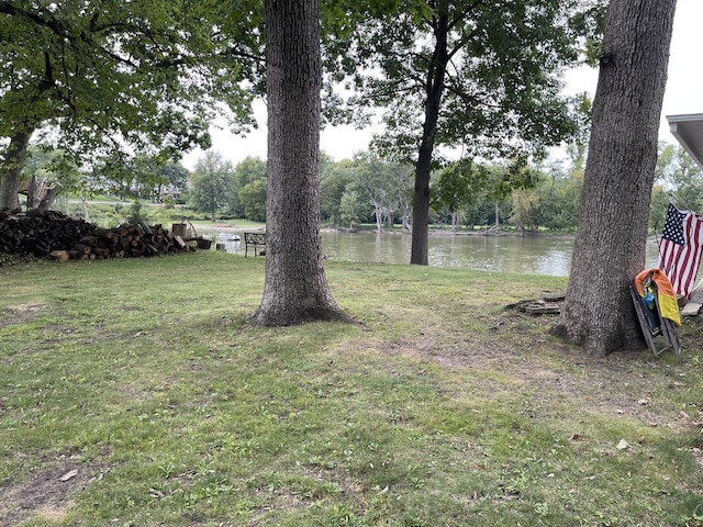 view of yard with a water view