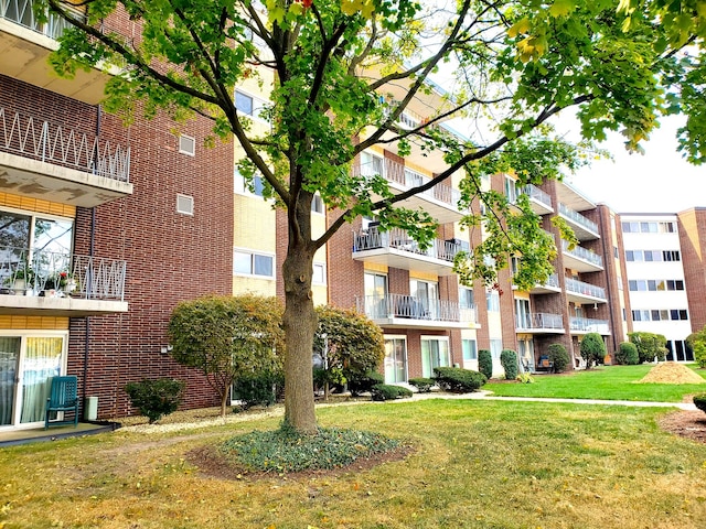 view of building exterior