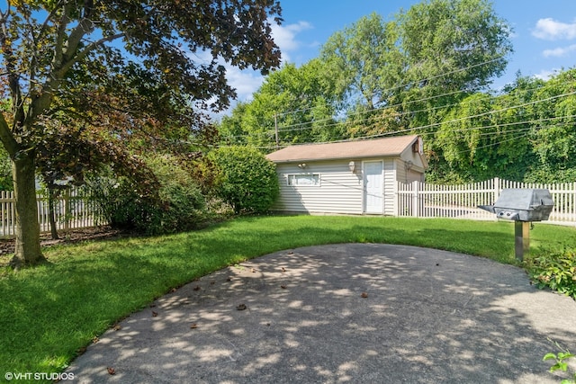 exterior space with a lawn