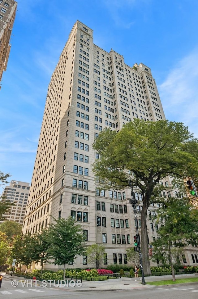 1500 N Lake Shore Dr Unit 22A, Chicago, IL 60610 - photo 1