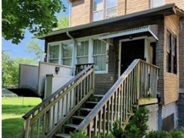 6926 S Vernon Ave, Chicago, IL 60637 - view of property entrance
