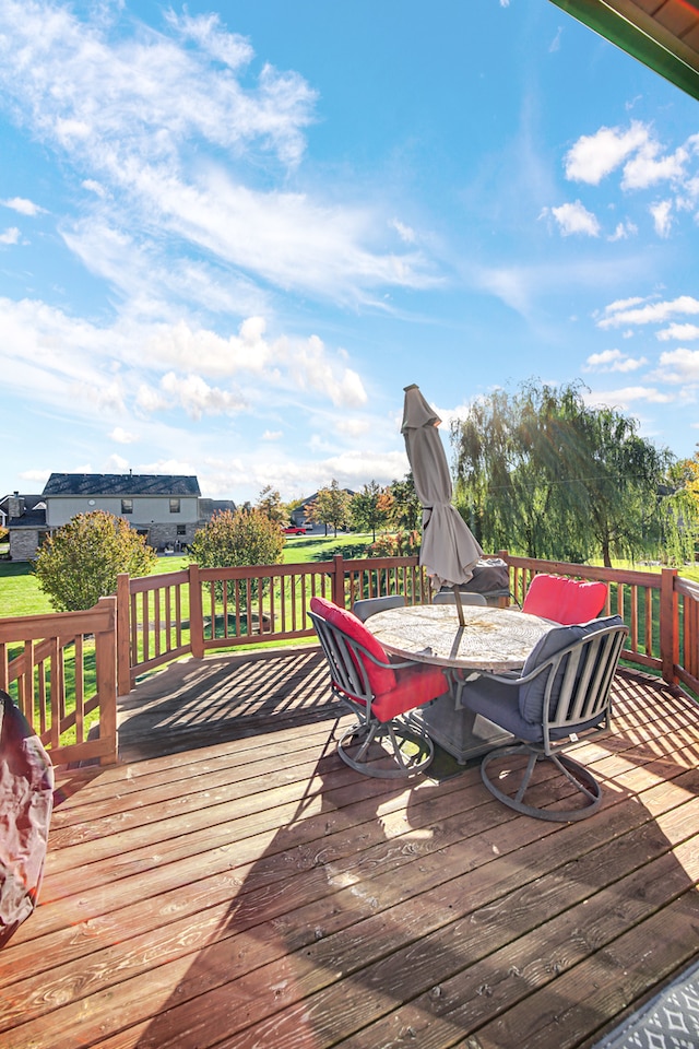 view of wooden deck